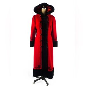 Vintage 1960s/1970s Princess Hooded Coat